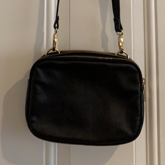Forever 21 crossbody - Picture 1 of 4